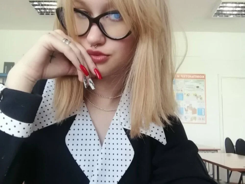 Delya_Luw 離線 XXX 聊天