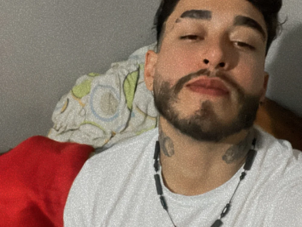 Javier123vwiibb's Offline XXX Chat