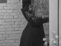 beauty_blonde's Offline Chat Room