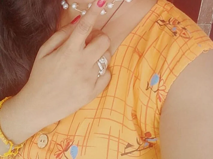 Riya_goshwami Chat XXX offline