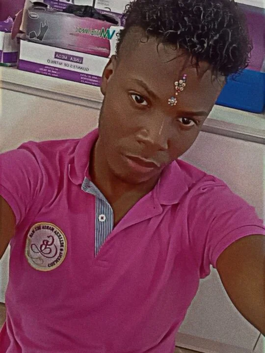 DalianHR33 Chat XXX offline