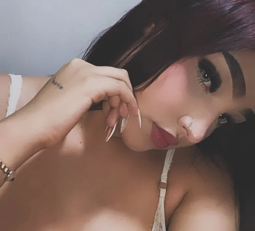scarlett_7_7 Chat XXX offline