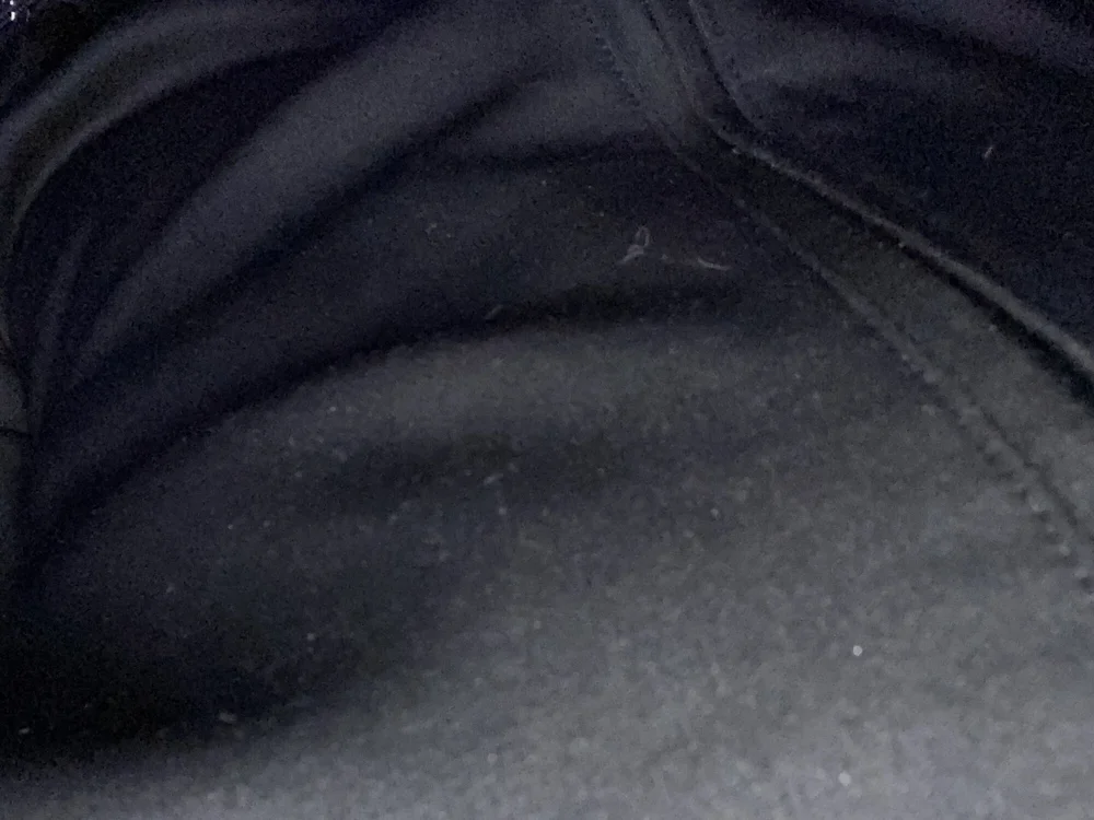 grossebite54000's Offline Chat Room