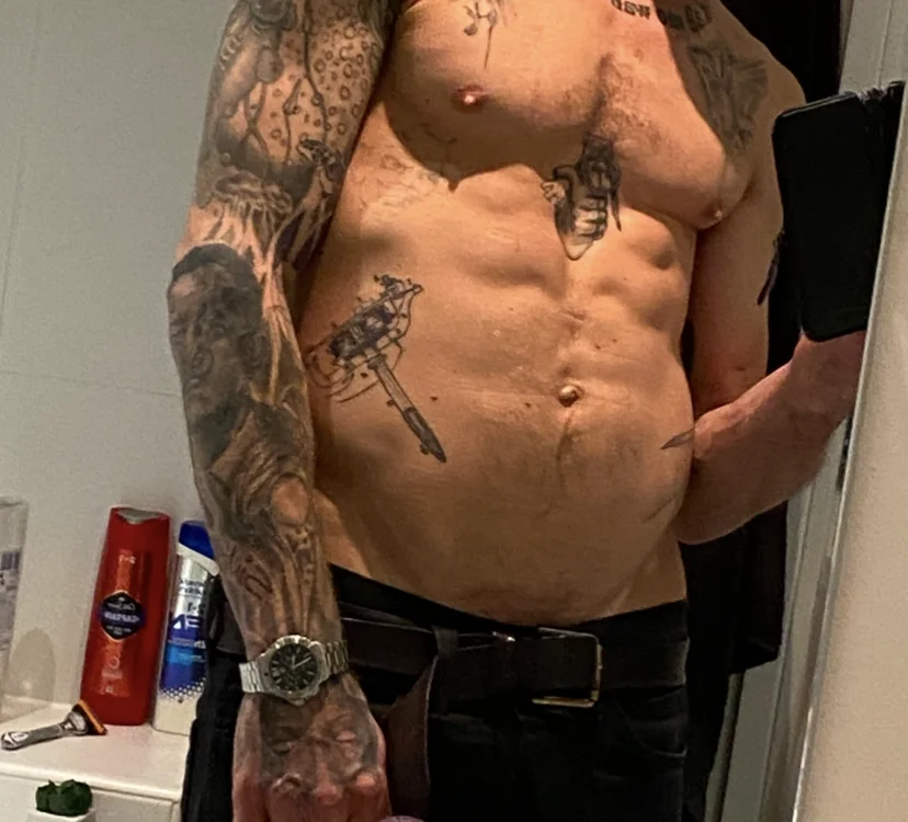 دردشة eddyteddyw الجنسية دون اتصال