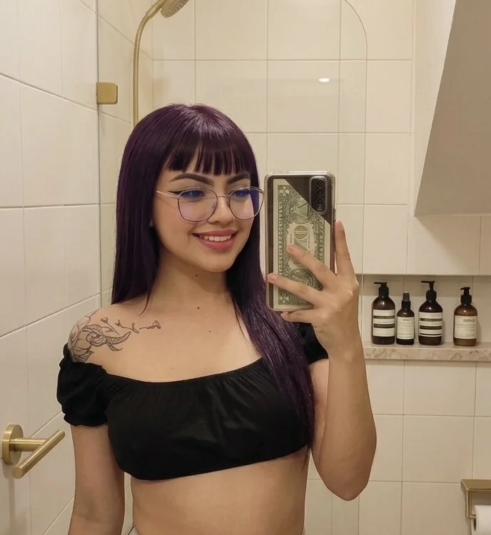 kira_ec – Naživo XXX chat