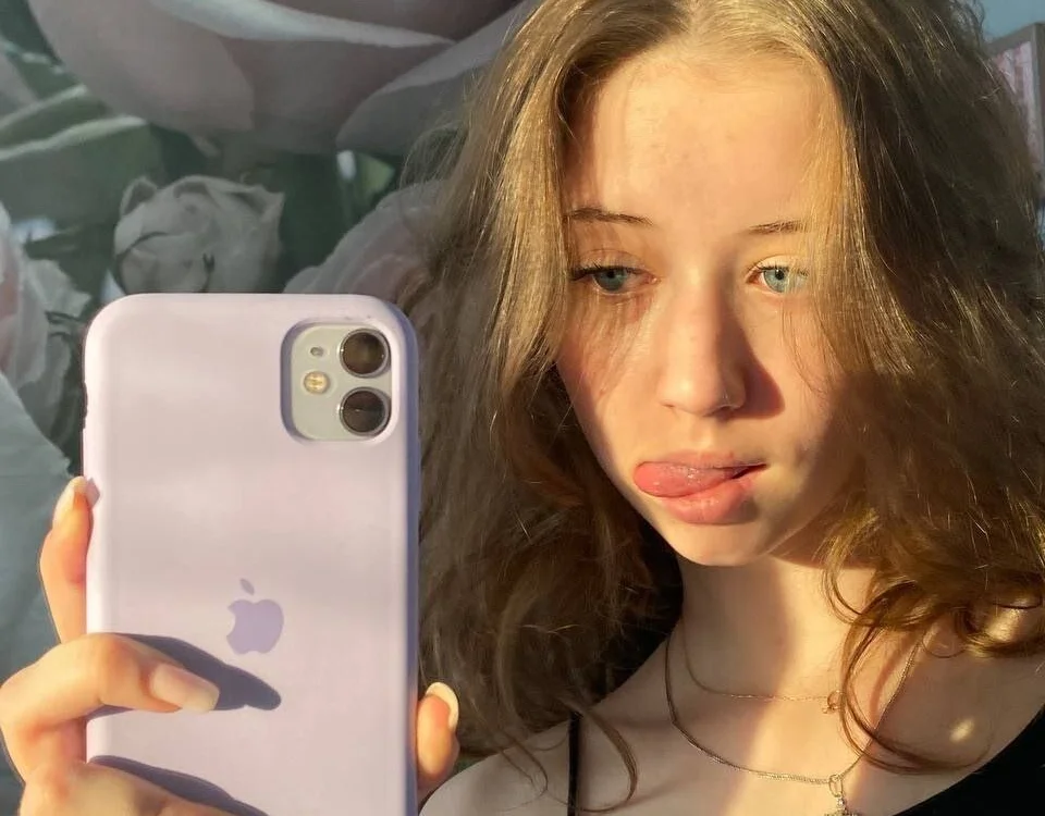 lisafarcolm's Offline XXX Chat