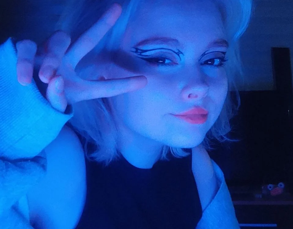 BlytheElin's Offline Chat Room