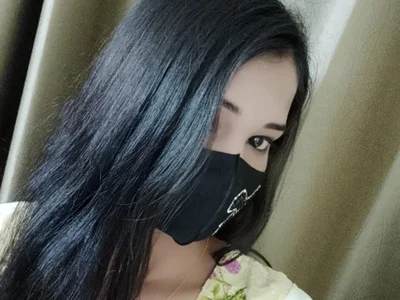 angelina-1 on StripChat