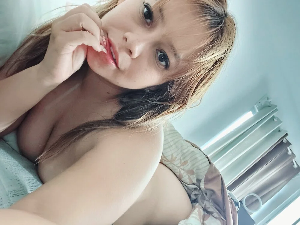 แชท XXX ออฟไลน์ของ MerlyG