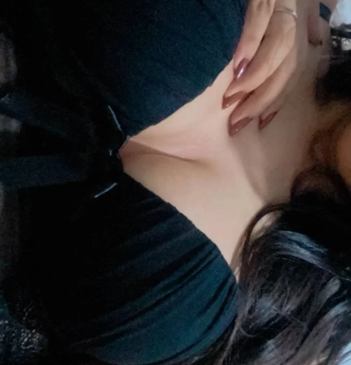 LarissaNabell's Offline XXX Chat