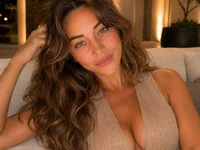 AlessiaAura 라이  브 XXX 채팅