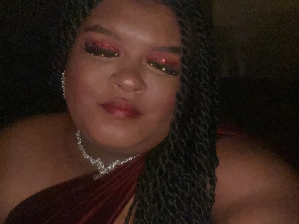 aolanibeeating29's Offline Chat Room