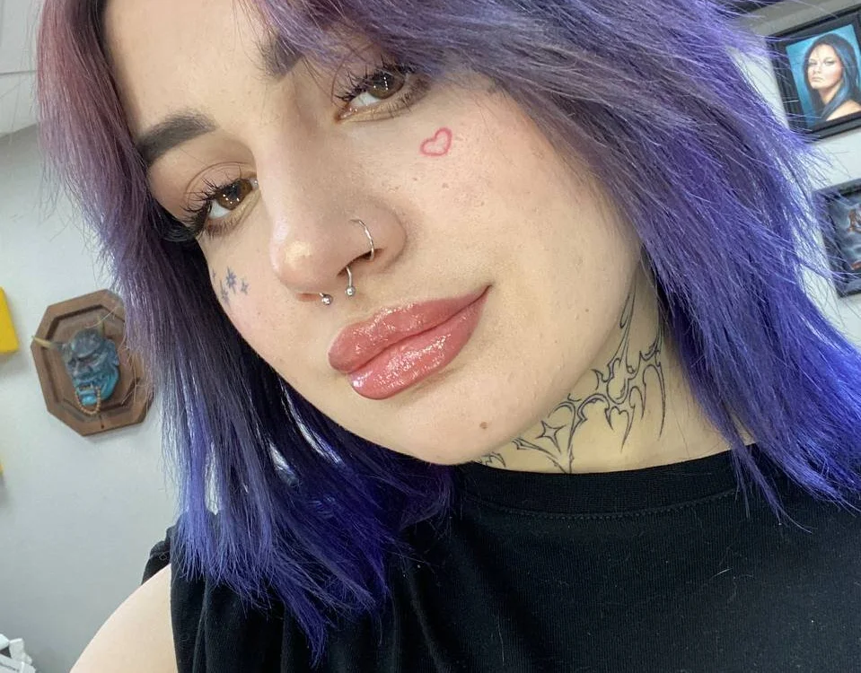 AlyssaOlsen offline chatrum