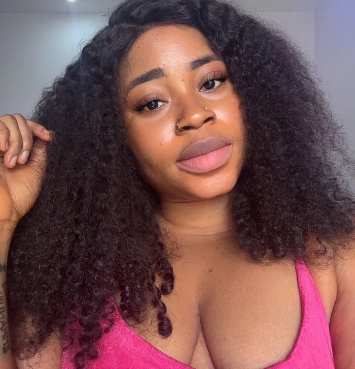 natashadreamyy's Offline Chat Room
