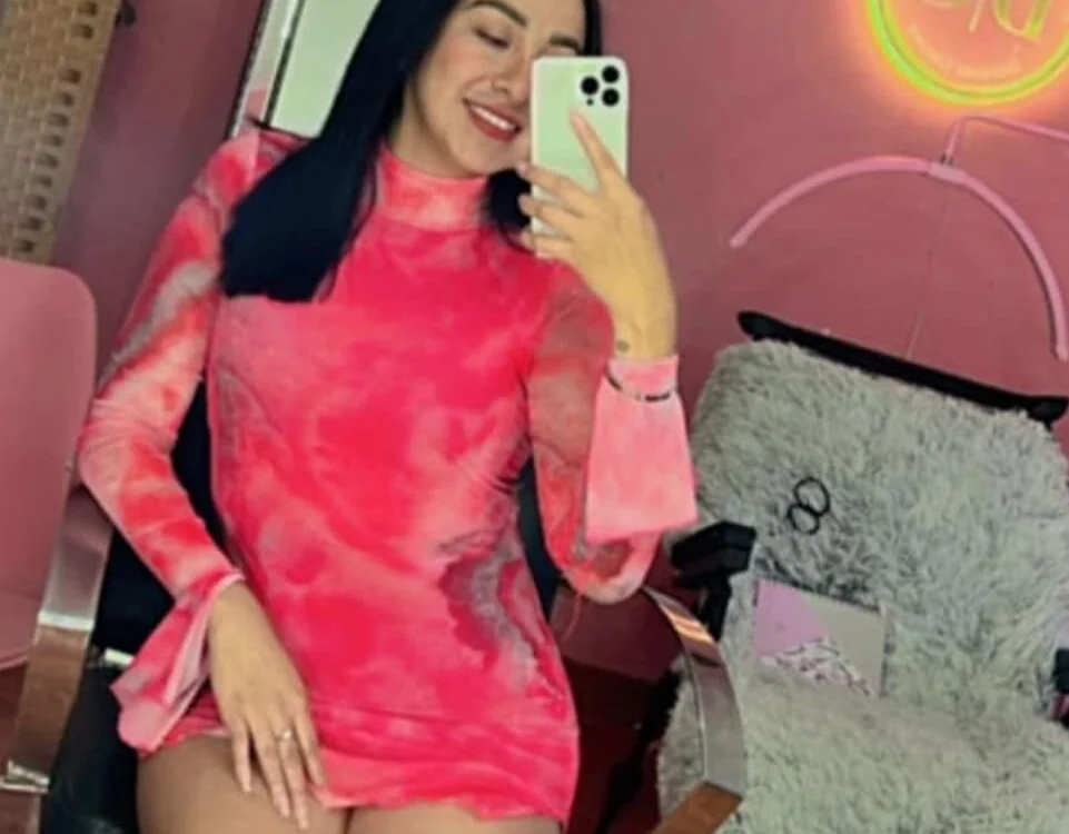 AlejandraAzahar's Offline XXX Chat