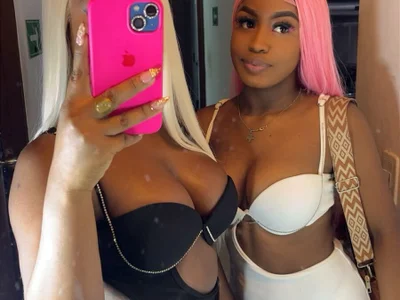 Erika_and_helena - Couple 