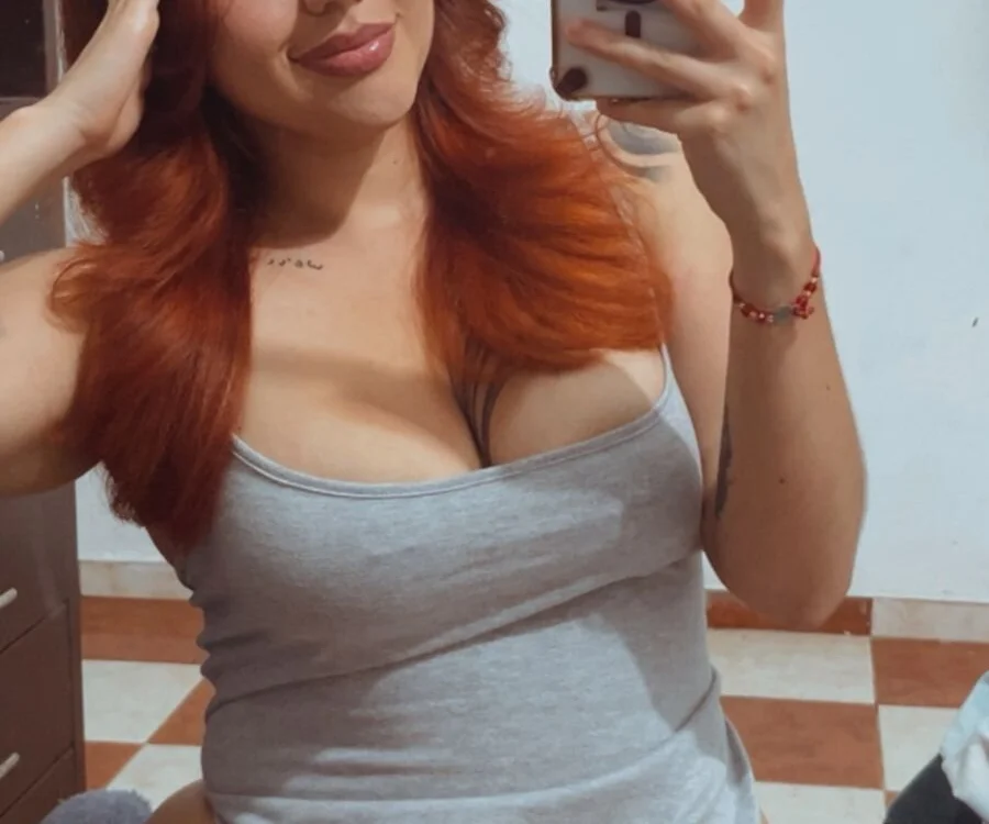 Sofy_Brm Chat XXX offline