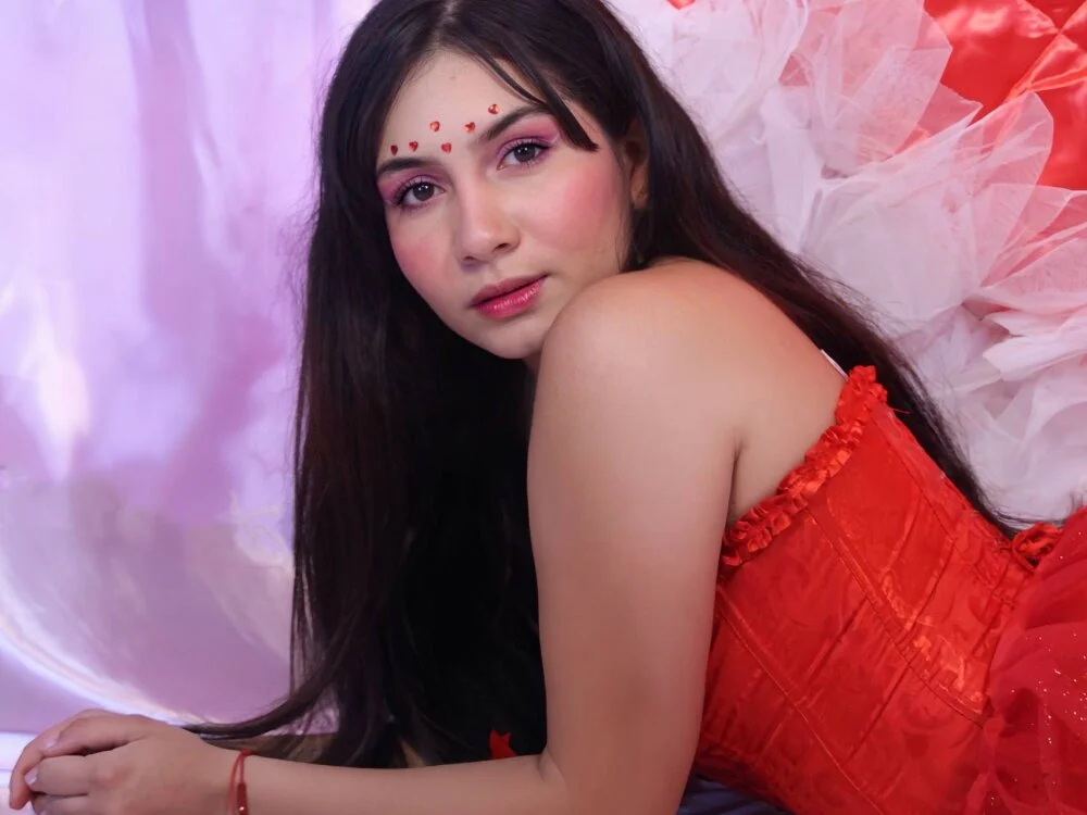 Sofia__Salazar Adlı Modelin Canlı XXX Sohbeti