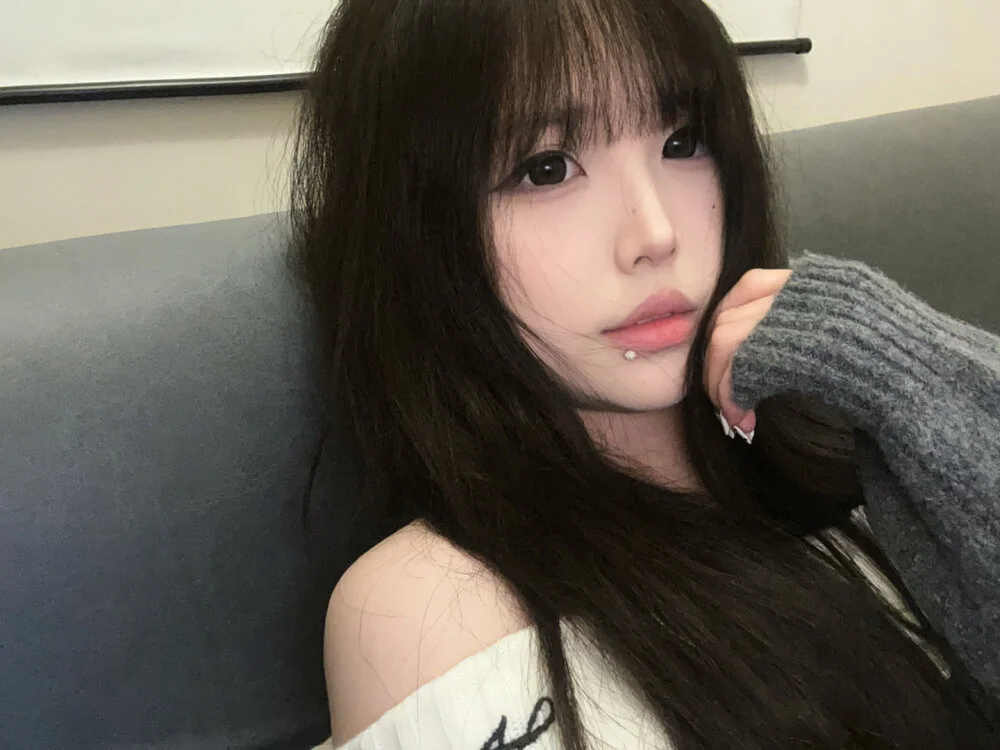 iu-1314 অফলাইন XXX চ্যাট