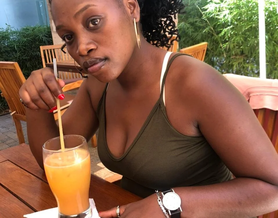 Princess_Halia: συνομιλία ΧΧΧ εκτός σύνδεσης