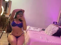 Shairarose_ 📆 webcam chat
