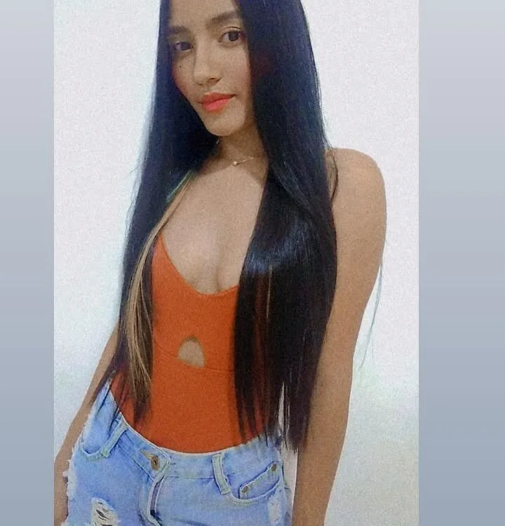 nahia_tenderness' Offline XXX Chat