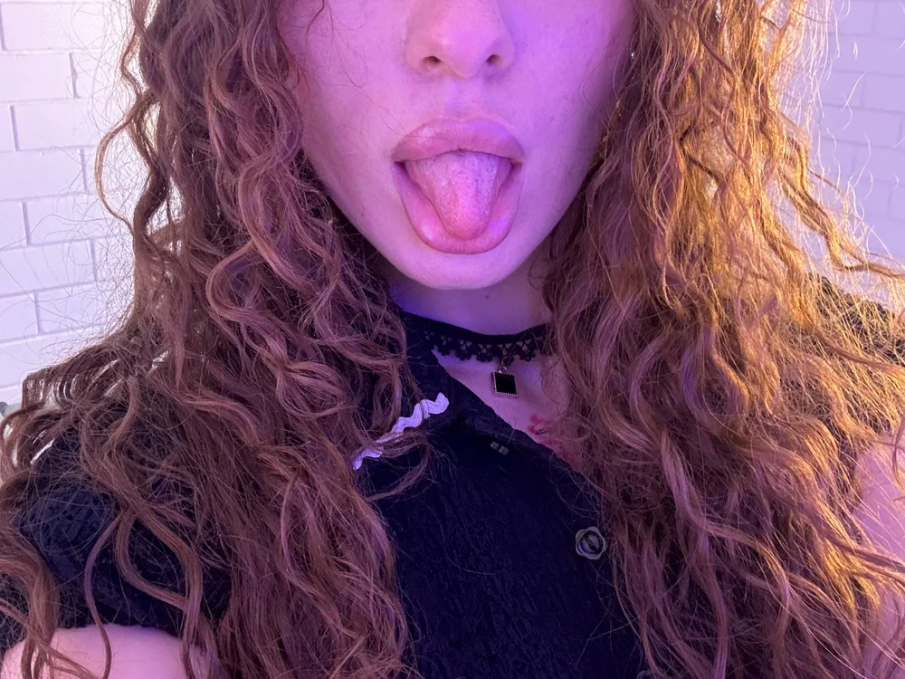 AsterBlom offline XXX-chat
