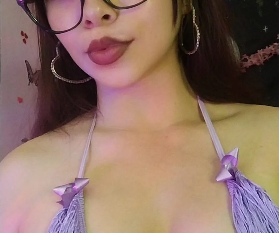 Chat XXX offline de Emillyy_m