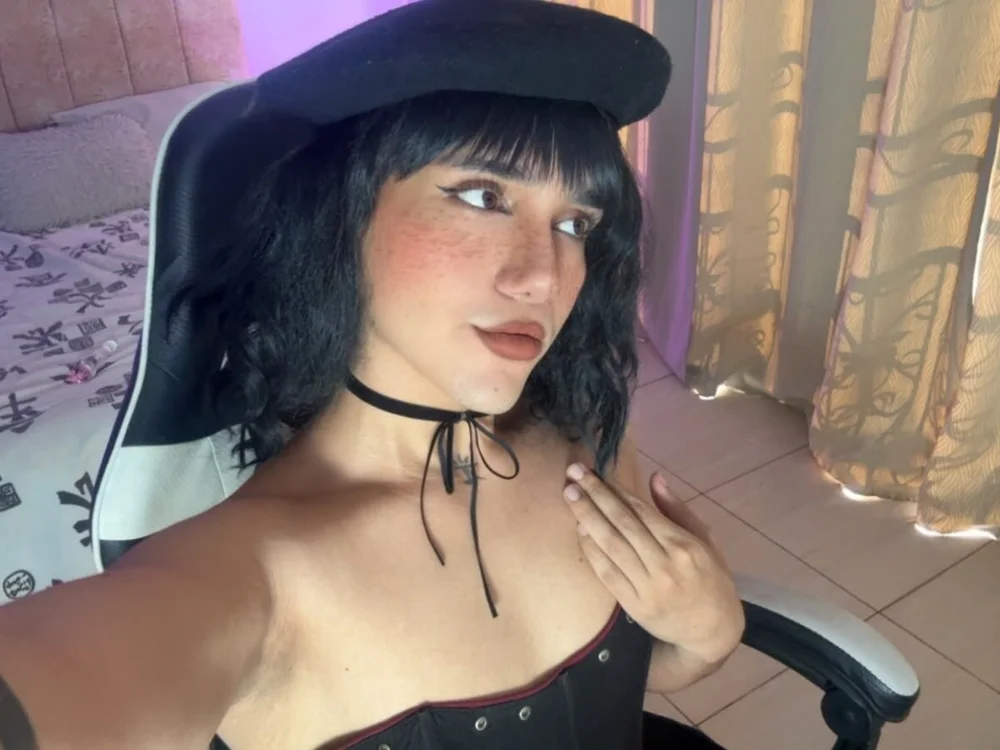 Offline XXX chat modela TrinyD