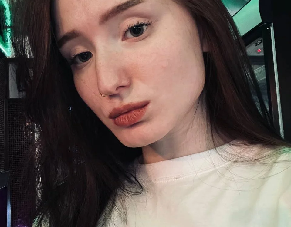 KiaTresoのオフラ インXXXチャット