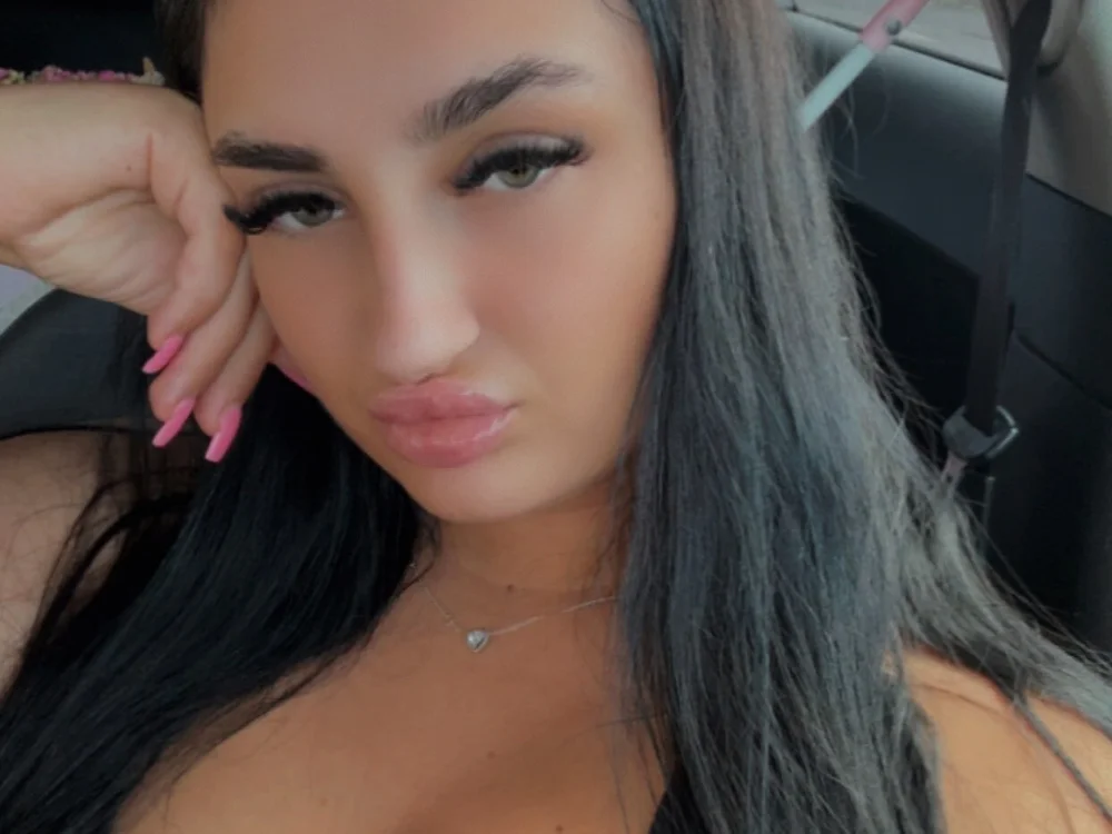 daisyy9's Offline XXX Chat