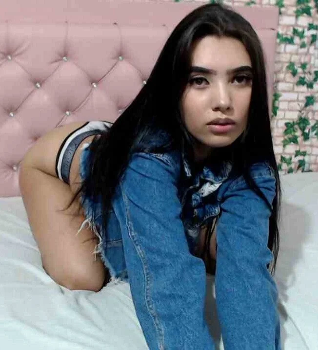 austin_and_celestee Offline XXX-Chat
