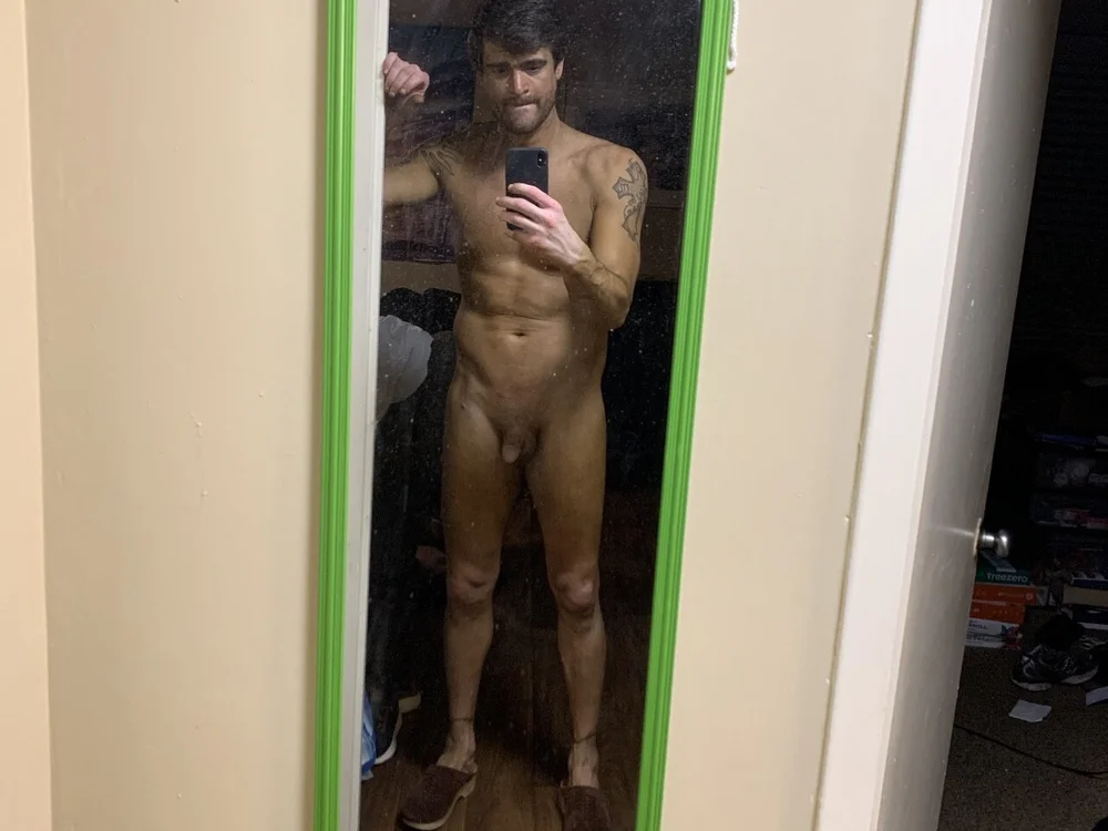 jacksonmckinney's Offline Chat Room
