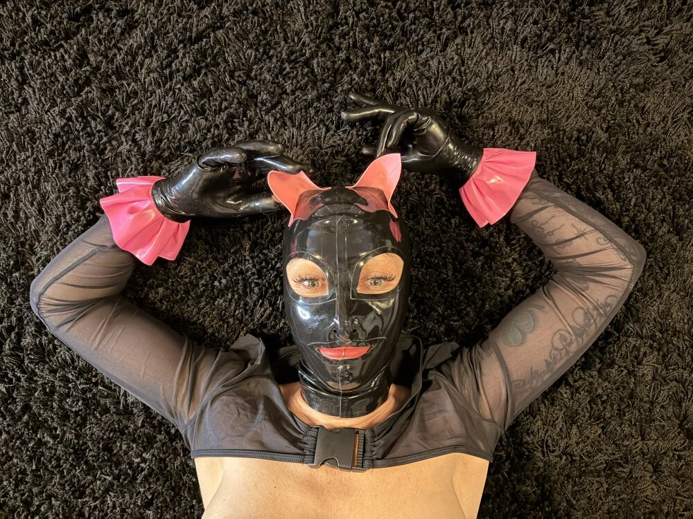 Demetera1982 Chat XXX Ngoại tuyến