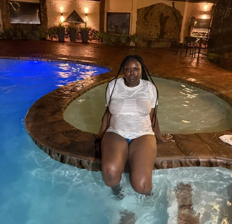 Thickdarkbby 离线XXX聊天