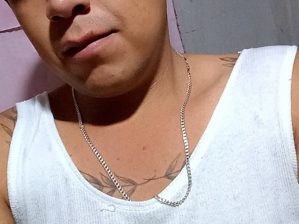 UpscaleSilver605 Obrolan XXX Offline