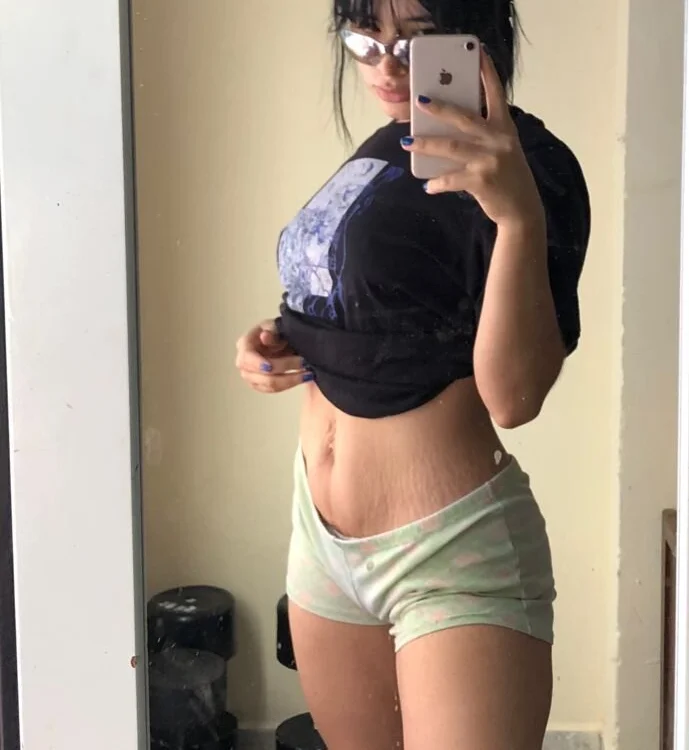 lana_a64's Offline Chat Room