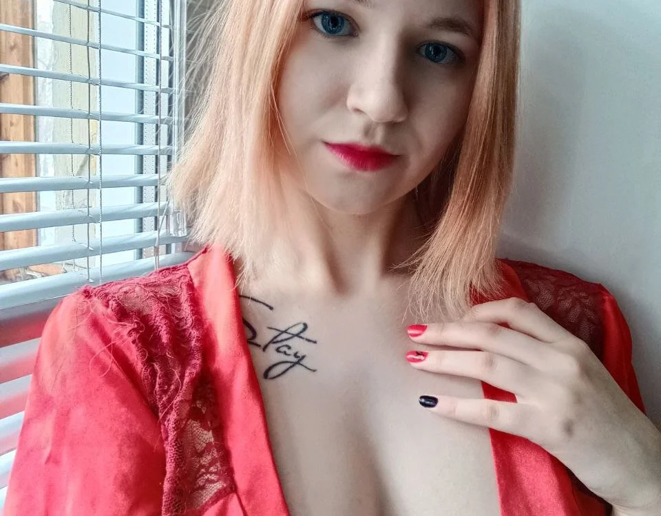 Ericha_Stone Offline XXX-Chat