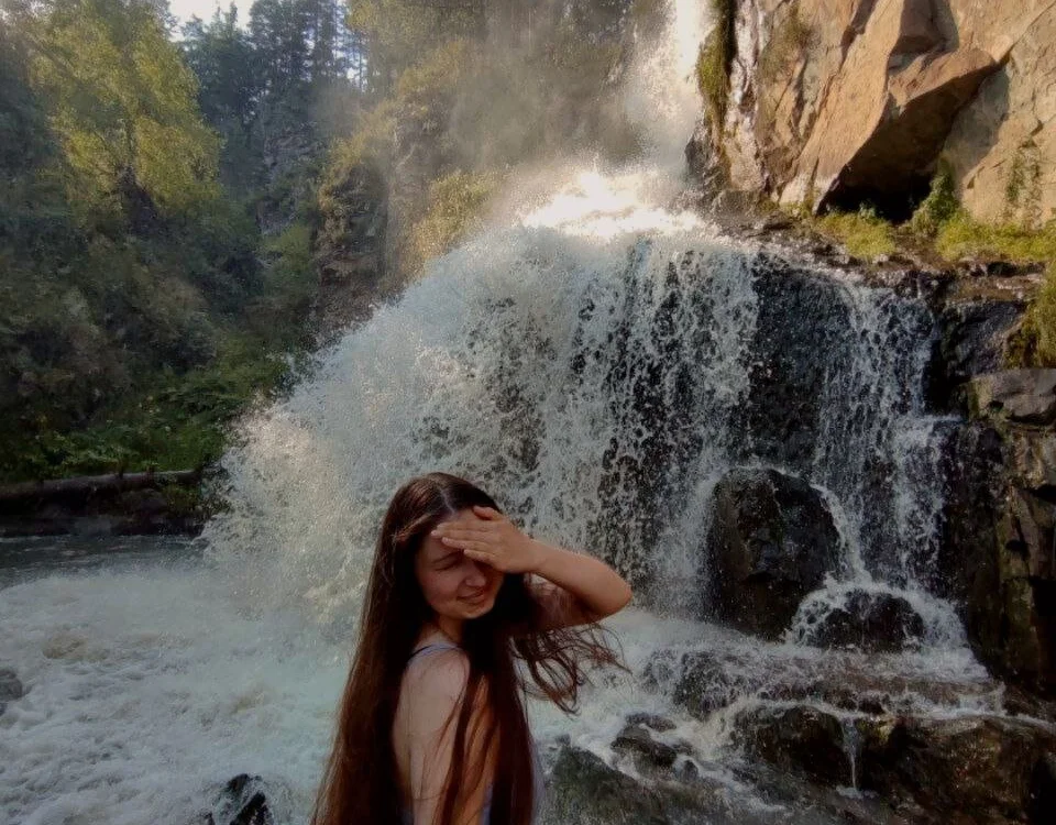 Ella_Burns Chat XXX Ngoại tuyến