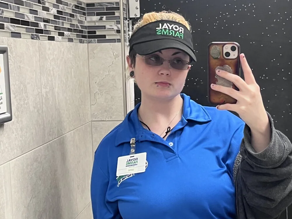 Офлайн-чат XXX freakwithteeth