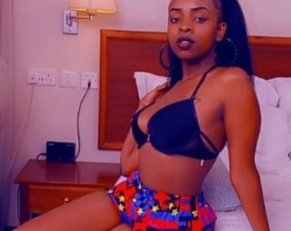 Monnetcherry's Offline XXX Chat