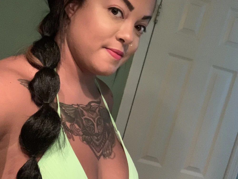 HotMILF23's Offline XXX Chat