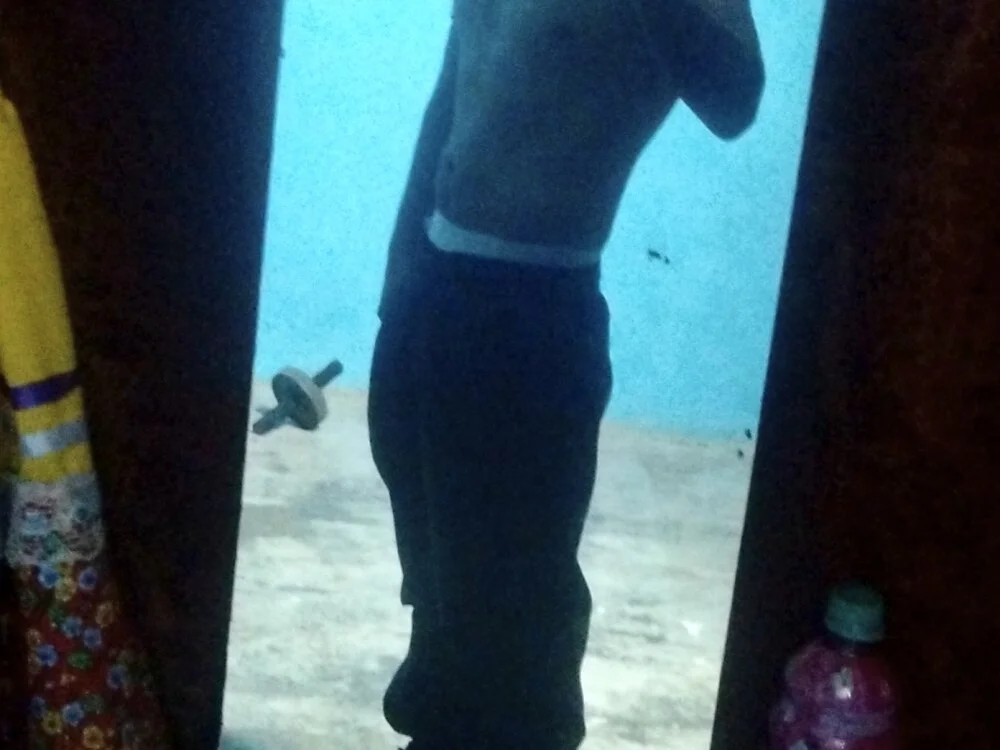 Angeles_198718's Offline XXX Chat