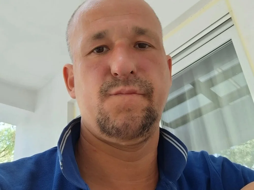 แชท XXX ออฟไลน์ของ Resolved_Twin