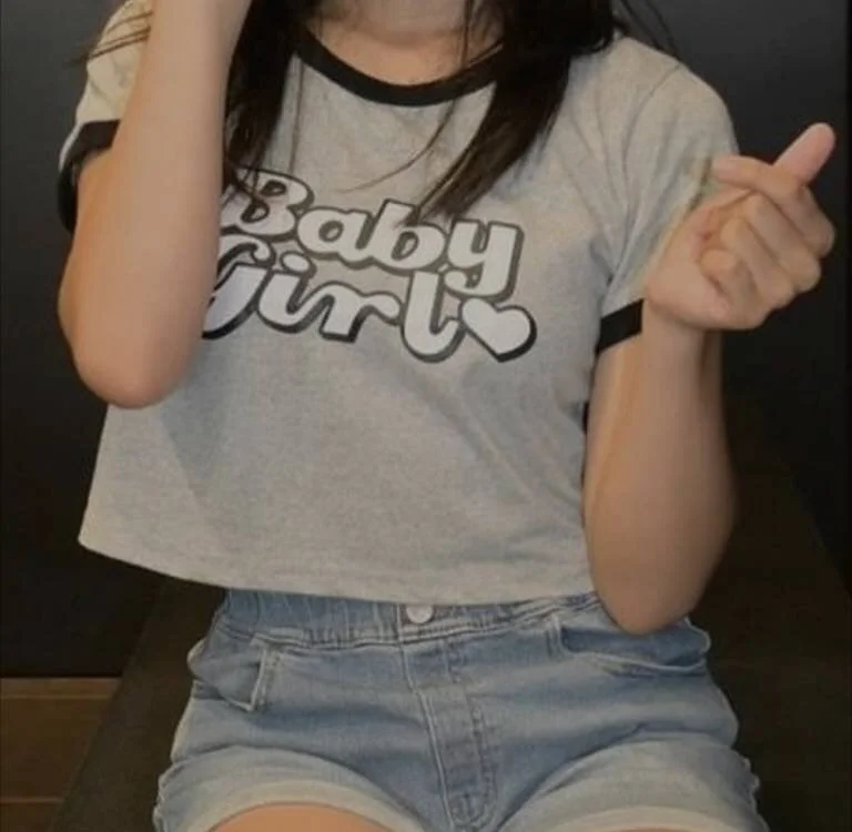 -sayakaaa's Offline Chat Room