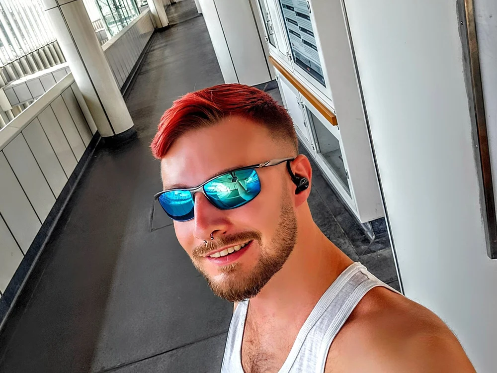 Legoshi_HD69's Offline Chat Room