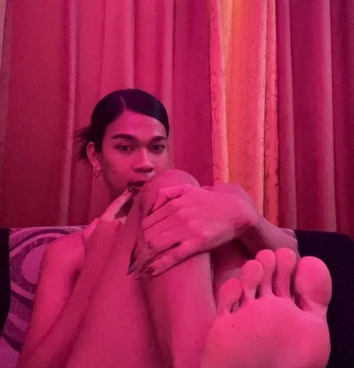 Ts-lovelyELLA Obrolan XXX Offline