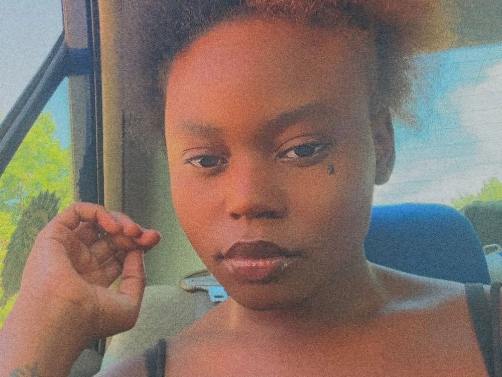 DarkAbyssstoner: συνομιλία ΧΧΧ εκτός σύνδεσης