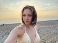 Model ErinBissonnette