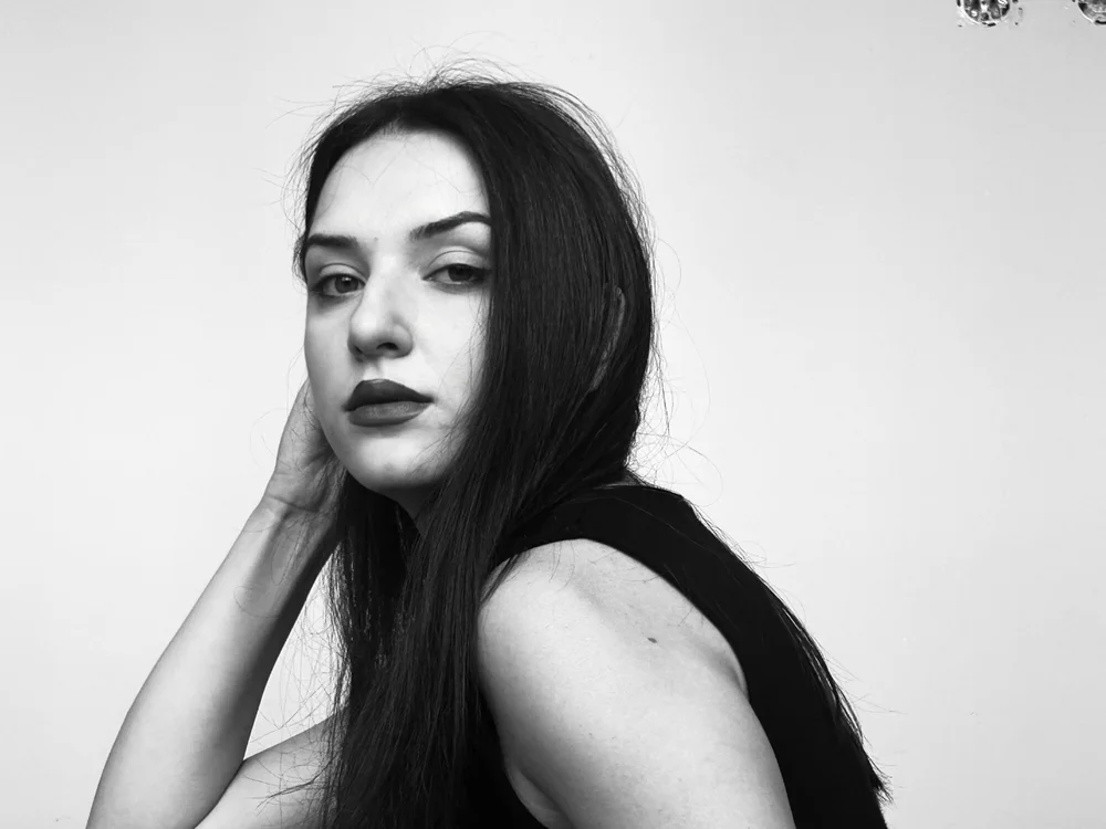anaisbb's Offline Chat Room
